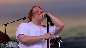 Glasto crowd sings for Lewis Capaldi as he struggles with Tourette's