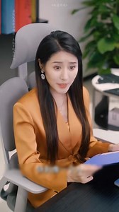 385K views · 5.7K reactions | Review phim Tài xế Taxi chỉ cần ấn nhẹ chân ga vượt mặt các tay đua chỉ trong 1 nốt nhạc #reviewphim #phimreview #phimhay #phimmoi #phimtrungquoc #drama #phimhay2025 #pgimtongtai #reviewphimtrungquoc | Phim Review | Facebook