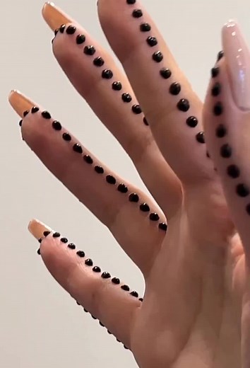 فن نقوش الحناء: تصاميم كويتية مميزة