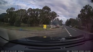"Near Mudgee NSW, Friday 29/4/2022 Result of a micro sleep " Send us a video: https://dashcamownersaus.wetransfer.com/ 5% off with code DCOA5: http://www.dashcamownersaus.com.au/ | Dash Cam Owners Australia