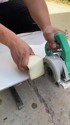 Using a Circular Saw for Clean Cuts