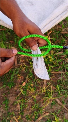 Strong Tarps Corner Knot for Camping ⛺