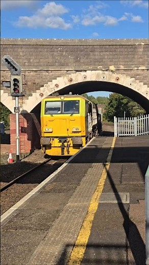 A Network Rail MPV Train (DR98914 and DR98964) arriving into Platform 2 at Exeter Central