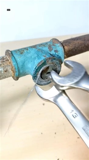 damaged pipe thread