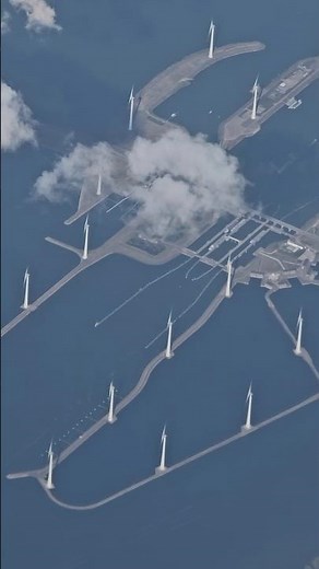 Krammer Locks & 30+ Dutch Windmills from 34,000ft 🌍 | Stunning Aerial View! #shorts