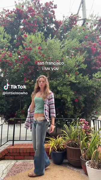 i’ve left for california and i’m never coming back #mwhaha #feetout #sanfransisco #fyp #california #foryoupage