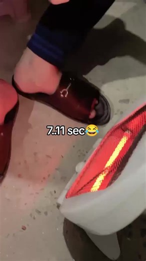 Engaging 7.11 Second Video Clip for Fun Viewing