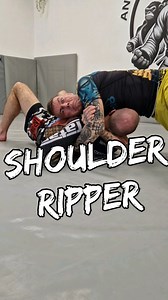 Problems finishing the kimura from side control?? Try this nasty alternative. And smile ofcourse. 🥳 Jiu-Jitsu Never Dies ☠️🥷 @manto_original @angry_chill_bjj @kernowbjj @grapplers_soap @loyly.health #shoulderlock #sidecontrol #jiujitsu_videos | Miko BJJ / Tattoo addict