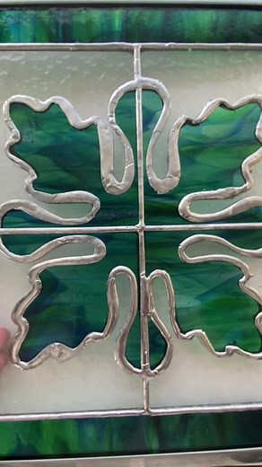 Traditional Hawaiian Ulu Quilt Design Unveiled