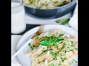 Simple Springtime Asparagus & Peas Pasta Recipe!