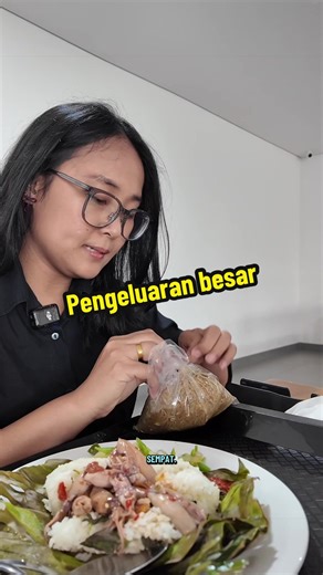 Kami beli sesuatu harus nunggu rusak dulu barangnya.. tapi untuk kami aja ya sebagai org tua.. tp klo untuk anak2 diusahakan gak nunggu rusak dulu ya hehe.. #dailyvlog #dailylife #adayinmylife #slowliving #apaadanyatanpautang