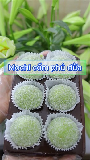 Mochi Cốm Phủ Dừa: Bánh Ngọt Đặc Sản Hà Nội