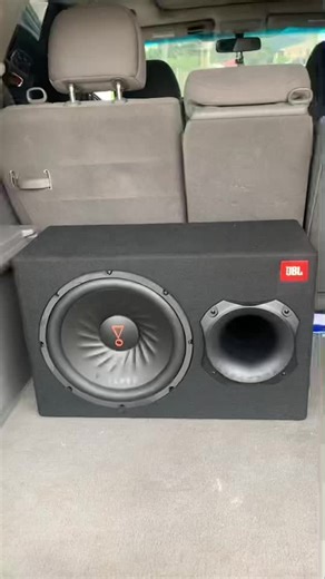 Sound on 🔊 #jbl #basspro12 #caraudio #honda #vtecsociety #kseriesonly #hondacrv
