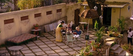 The Second Best Exotic Marigold Hotel - Trailer
