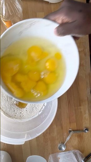 Homemade Fluffy Buttermilk pancakes with fresh milled flour #pancakes #freshmilledflour