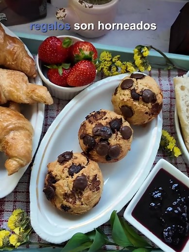 ¿Qué más le agregarías a esta receta para sorprender a tu mamá? 💘🥰 ¡Comenta! #quaker #avena #cocina #foodie
