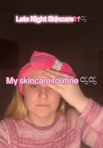 “My little night routine 🫧✨ who else is obsessed with skincare before bed?”🫧🫧 #skincareroutine #glowup #nightroutine #beautytok #fyp @eos Products @Olay Skin Care @dermalactives @GoldfadenMD @DERMA E @OUHOE.Beauty @wetnwildbeauty
