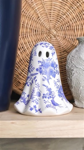 Spooky with a splash of coastal 😍 Just napkins Mod Podge, and you can switch up the vibe with any print you love! | Liz Fenwick DIY