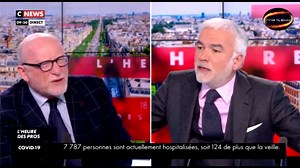 502K views · 2.7K reactions | Gros clash entre Pascal Praud et Alain Jakubowicz qui menace de quitter le plateau. Source: Cnews Pascal Praud, voir plus de vidéos→. https://www.cnews.fr/emission/2021-11-19/lheure-des-pros-du-19112021-1151113 | ZOOM S Medias | Facebook