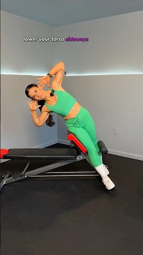 Revamp your core workout with Roman Chair side crunches! 💪🔄 #obliqueworkout