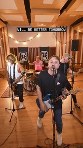 If you know this song, you're a real OG. We'll be high 5-ing the OGs in the comments 🤙 Song: Scream your heart out - Call It Off 🎥@lilafromyoutube 📍@independent_recordings | Call It Off