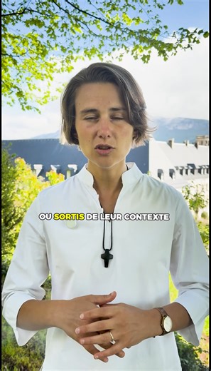 3 tips pour commencer à lire la Bible 👇 1️⃣ Ne commence pas par le début : commence par l'Évangile, celui de Saint Marc par exemple. 2️⃣ Lis petit bout par petit bout : par exemple 1 chapitre/jour. 3️⃣ Forme toi : va voir la chaîne The Bible Project sur YouTube, ça peut être un bon début ! Dis moi en commentaire quelle difficulté tu rencontres qui t'empêche de commencer à lire la Bible 🙏 Abonne toi ! #soeuralbertine #bible #foi #dieu #chretien | Soeur Albertine