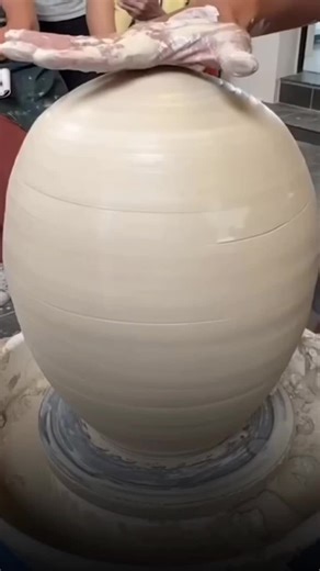 Exploring Daily Facts About Artificial Intelligence