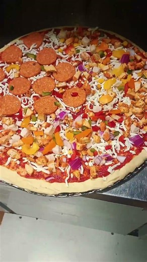 My love language is pizza from Lal Tandoori takeaway, https://laltandoori.co.uk #PizzaTime #pizza