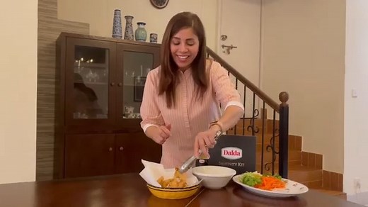 Chef Shai is one of the most popular international chefs of Pakistan. Today, she has made Dynamite Chicken using Dalda Kalonji Canola oil. Try it out for yourself and let us know how it turned out in the comments below. #DaldaKalonjiCanola #immunitybarhaorozana | Dalda