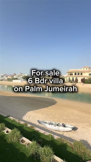For sale 6 bedroom signature villa in Palm Jumeirah Size of Villa is 9,600 sq f Plot size 13,400 sq f Fully furnished and Ready to move in Also very good for upgrade For more details 971524581858 #dubai #realestate #realtor #investment