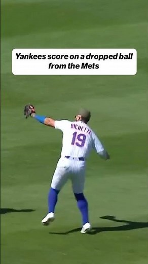 Another dropped ball for the Mets and the Yankees bring in another run