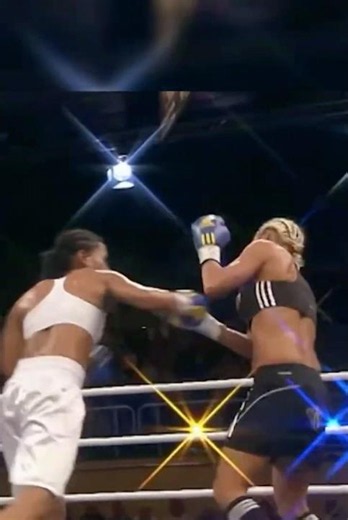 The Rematch Kiss That Ended in a BRUTAL Knockout! 💋🥊 (Brækhus vs. Laurén)