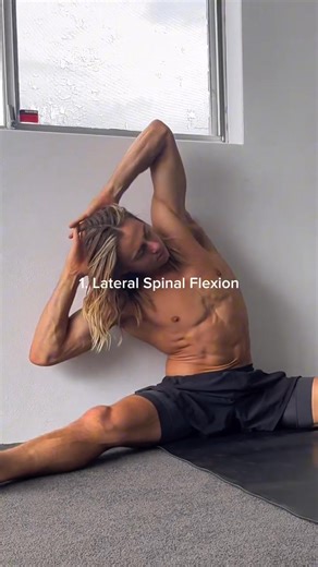 The four pillars of spinal health for peak mobility encompass 👇💪🏽 1. Lateral Spinal Flexion: This involves movements that stretch the muscles on the sides of your spine, promoting flexibility and mobility in a sideways direction. 2. Thoracic Spinal Rotation: Focusing on rotational movements of the thoracic spine helps maintain flexibility and prevents stiffness, crucial for activities like twisting or reaching. 3. Spinal Flexion & Extension: Balancing movements that flex and extend the spine 