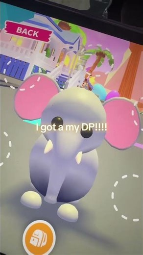 IM SO HAPPY! I JUST GOT MY DREAM PET ON ADOPT ME!!