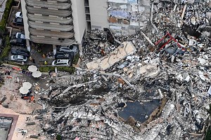 Cracked pool deck at doomed Miami condo was flagged 25 years before collapse