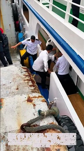 荒波を乗り越えろ！大風波の中での離島客船の緊急接岸および乗客避難誘導工程 #worker #process #maritime #ferry #safety