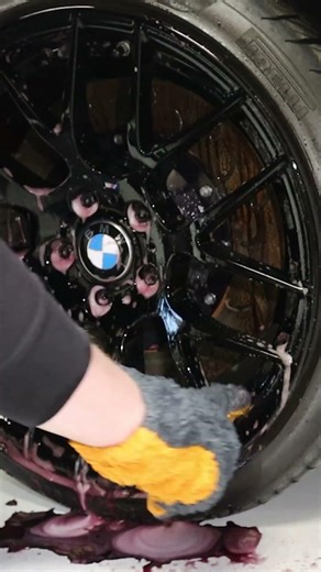 EASY WHEEL CLEANING TO GET PROFESSIONAL RESULTS LIKE A DETAILER