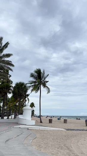 👋 Florida, letting you know there is a rideshare app for longer distances! It’s safe, flexible, and affordable. No need to drive 3-4 hours when you can ride in the back of a comfy car.