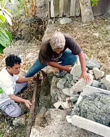 How to install stone foundation #civilengineering