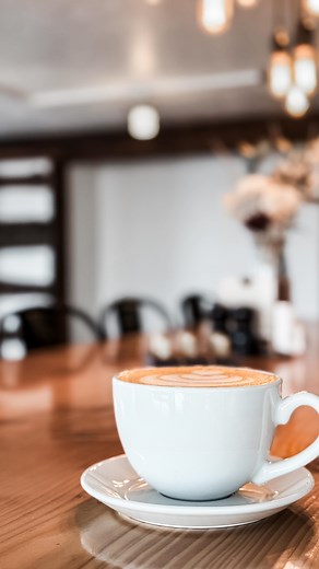 Friday Feature: Our top selling drink from our 🌷Spring Menu🌷— the Honey Vanilla Latte! With in house made honey vanilla syrup, this latte is a spring time treat! 🍯☕️ | Three Arrows & New Horizon