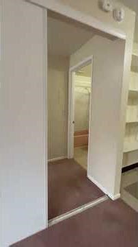 Layout Tour | 02 Stack Slider 1 Bedroom Example – Norman Arms U District (5035 15th Ave NE.)