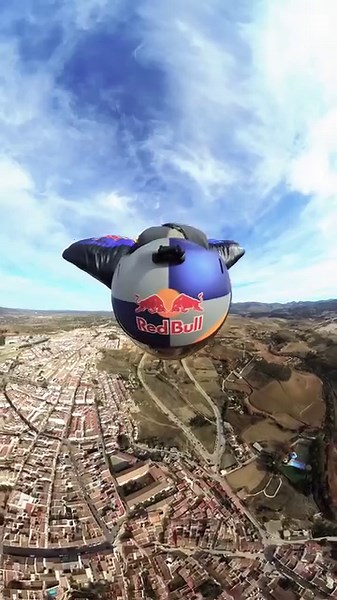 Some go over bridges, Dani Roman goes through bridges 💪 #redbull #givesyouwiiings #wingsuit #flying #bridge #aerialsports #extremsports | Red Bull Adventure
