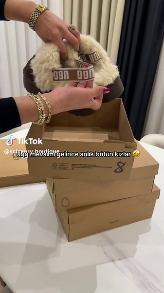 Hepinize yetecek kadar var kızlar merak etmeyin 🥳🥳 #ugg #tazz