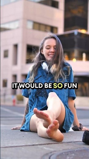 Face massages with feet 🤔