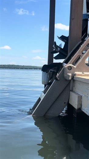 Sun safety always 🫣🤣#sun #lakelife #pixiethemonkey #lakehouse #spidermonkeysoftiktok #summervibes #monkeys #summervibesonly #sunscreen #summer #bestlife