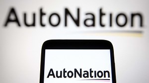 Autonation CEO: We’re ‘fully embracing’ electric vehicles
