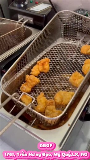 Bao tử cá dồn thịt và gà miếng chiên giòn tại ABCF . | ABCF