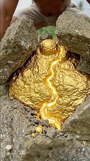 Amazing,,Discovery of Super Luxurious and Beautiful Gold Veins #golddiscovery #findgold #goldveins