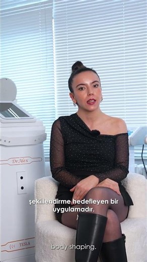 Emslim yoğun kas çalıştırma sistemi ile tek seansta yaklaşık 20.000 mekik ve squat etkisi sağlar.