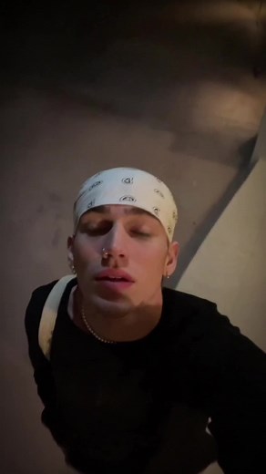 Vinnie Hacker Bandana Edit on CapCut